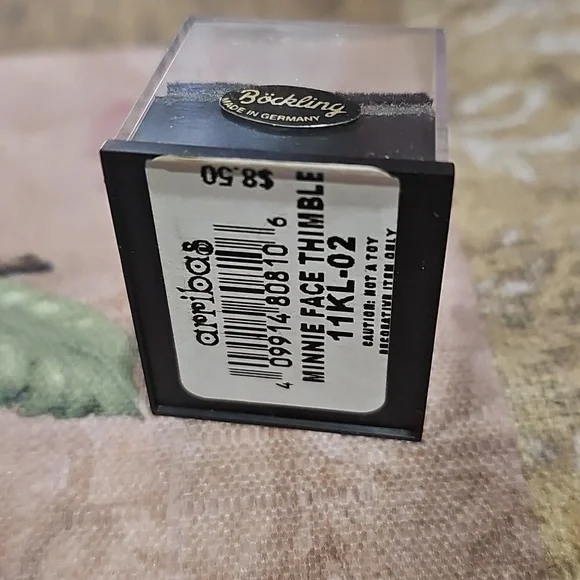 Disney Minnie Mouse Thimble NIB Made In Germany By Bockling - Picture 2 of 3